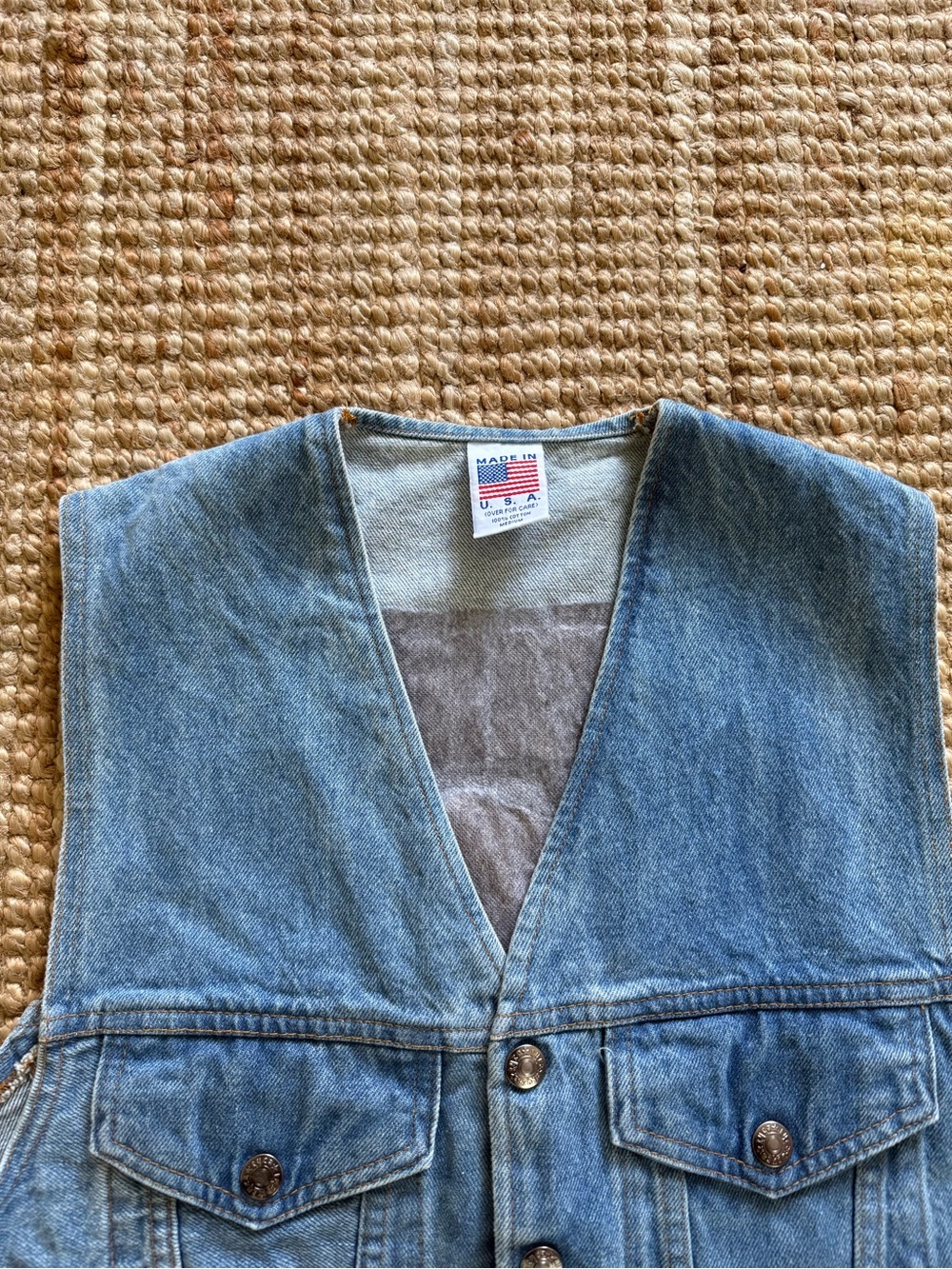 Vintage USA Made Arkansas Razorbacks Embossed Denim Vest M Football Game Day - Picture 3 of 8